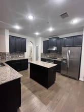 Building Photo - 11071 Walts Run Ln