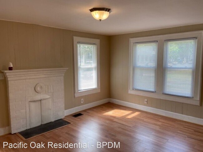 Building Photo - 3 br, 1 bath House - 116 Church Street