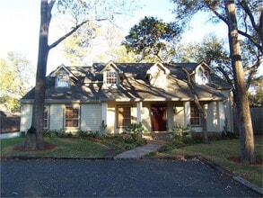 Building Photo - 1240 Bingle Rd