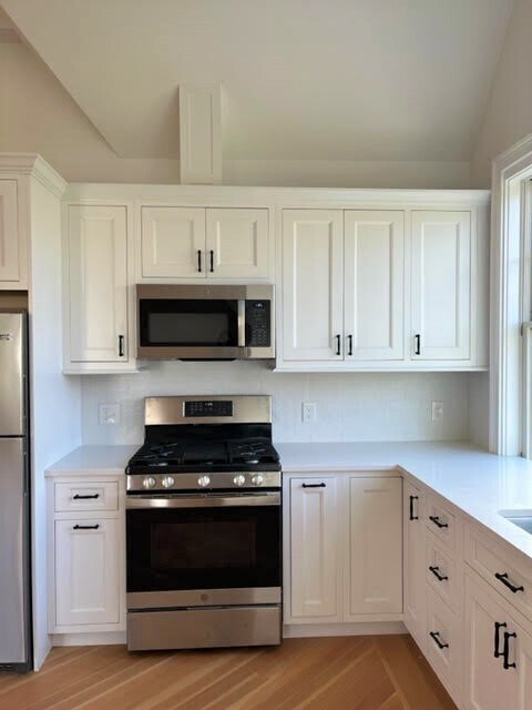 Brand new stainless appliances - 9 Beacon Ct