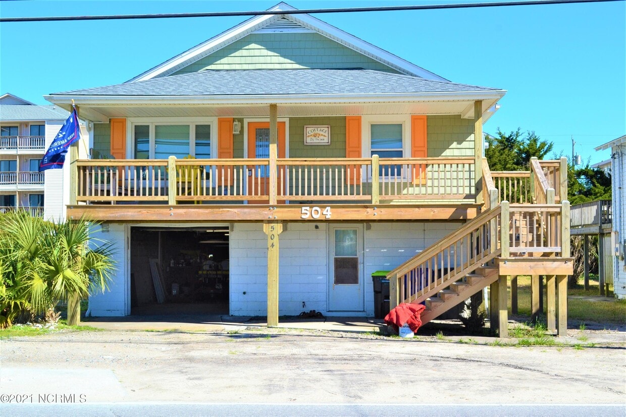 Primary Photo - 504 Canal Dr