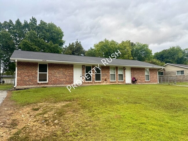 Building Photo - 9328 Lancer Ln