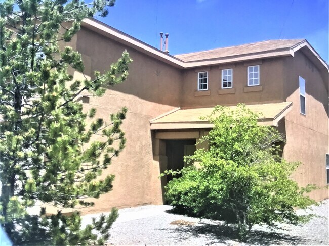 Foto del edificio - 10244 Shawna St NW