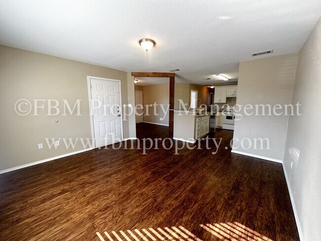 Foto del edificio - 200-202 West Lamar St