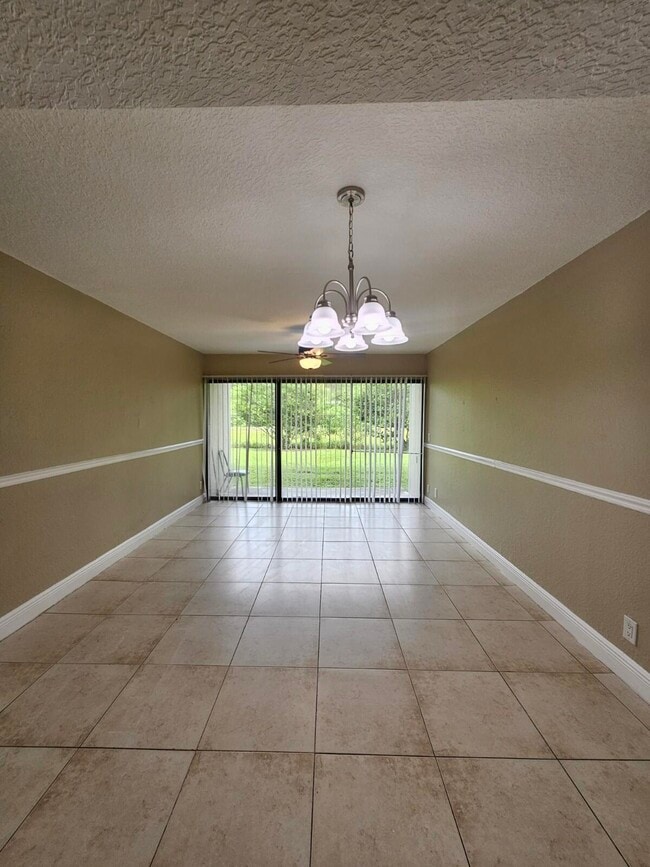 Building Photo - 1541 Windorah Way