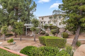 Building Photo - 28720 Sandhurst Way