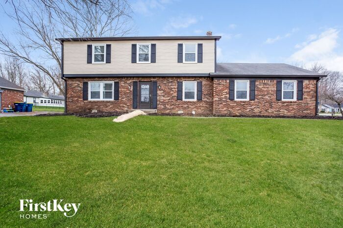 Primary Photo - 10728 Lakeshore Dr W