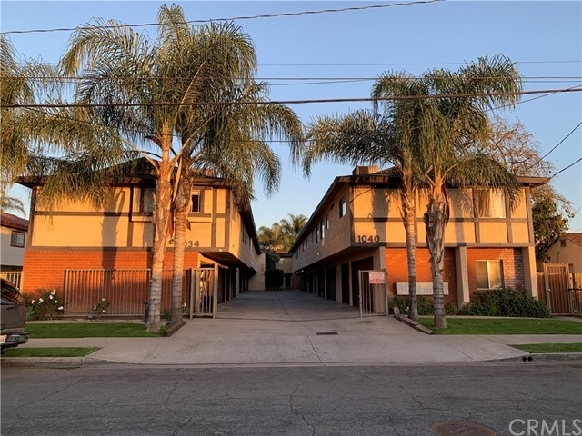 Foto principal - 1034-1040 Carob Way