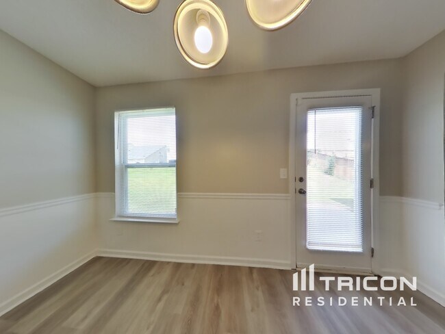 Foto del edificio - 4017 Shaded Oasis Ln