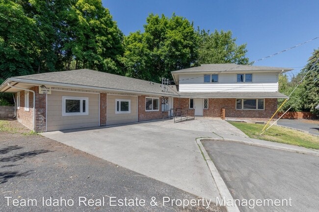 1127 King Rd, Moscow, ID 83843 - Apartment for Rent in Moscow, ID