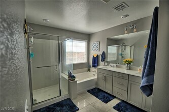 Building Photo - 2861 Rolling Brook Pl
