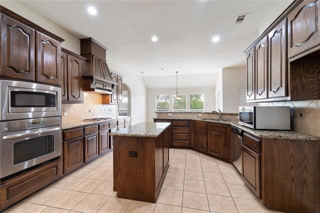 Building Photo - 4013 Dalton Dr