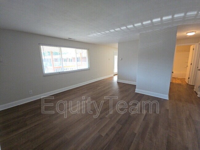 Foto del edificio - 204 N 10th St