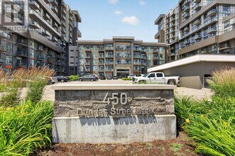 Building Photo - 460 Dundas St E