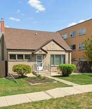 Building Photo - 492 Centennial St