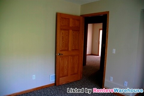 Foto del edificio - 5881 Oxboro Ave N