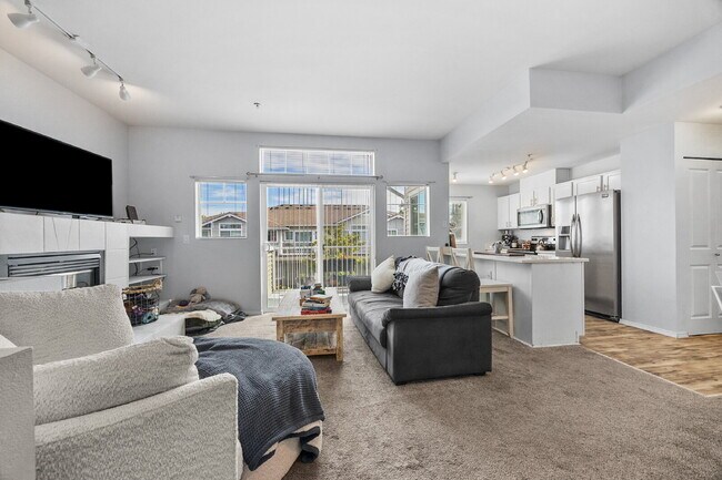 Building Photo - Cozy, modern, and will be READY TO MOVE-IN 8/1/2026.  Don't miss out on this beauty in Carrara of...