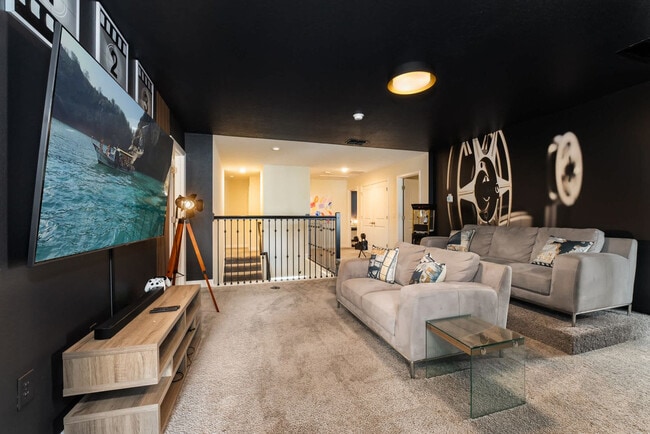 Building Photo - 8896 Cabot Cliffs Dr