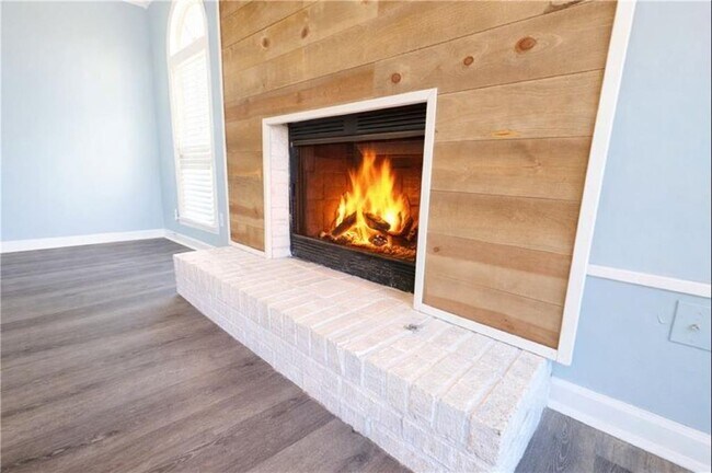 Foto del edificio - 116 Crossroads Estate Dr