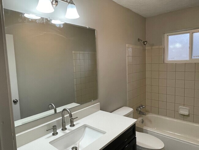 Newly renovated bathrooms - 524 Greenfield Ln