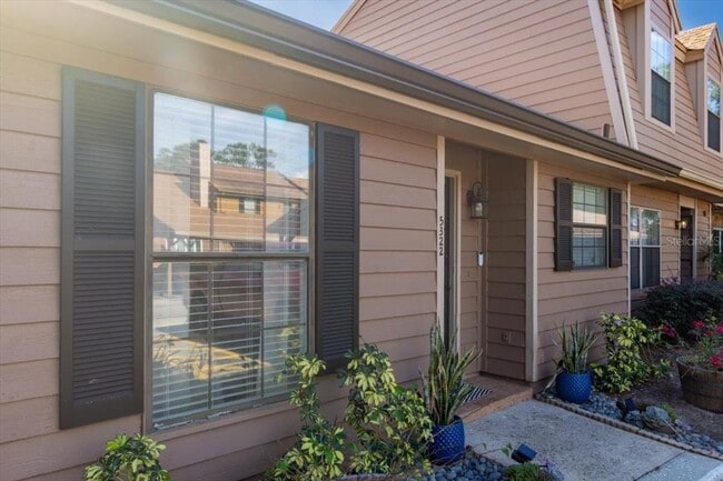 Foto del edificio - 5322 Bradbury Ct