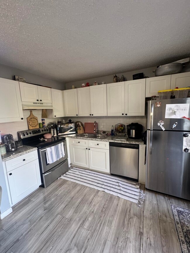 Foto del edificio - 1544 Forest Lakes Cir