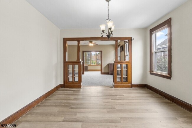 Foto del edificio - 31 Dawson Ave