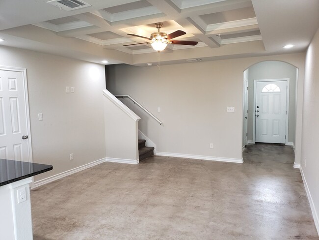 Foto del edificio - Town home for rent