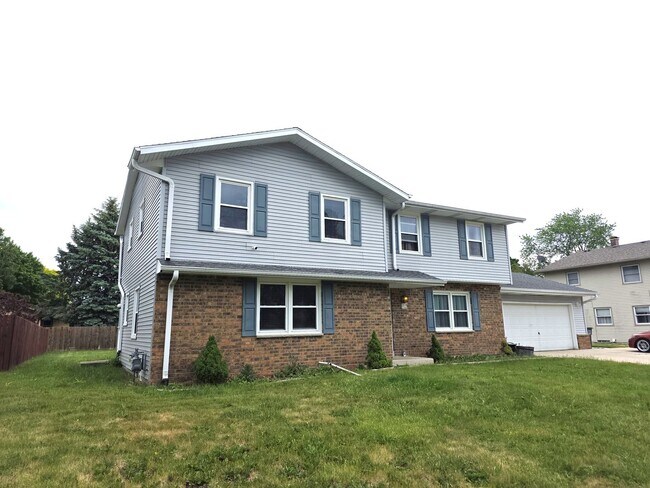 Foto del edificio - 3 bedroom Franklin Townhome