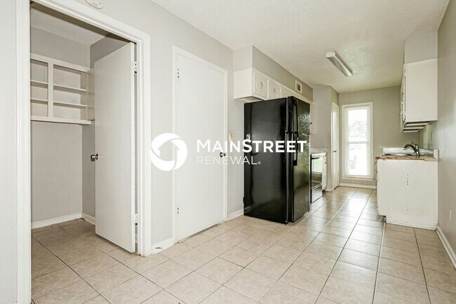 Foto del edificio - 3 Bedroom Pet-Friendly Home in Memphis, TN with Main Street Renewal