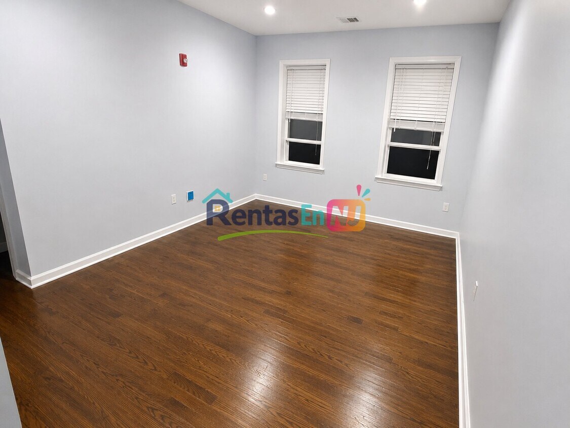 Foto del edificio - 211 Summer Ave