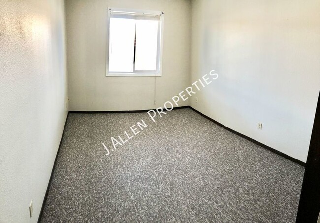 Foto del edificio - Rarely Available 1 bed, 1 bath