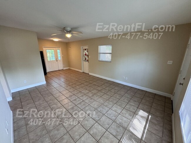 Building Photo - 3/1.5 with One Car Carport - Great Altamon...