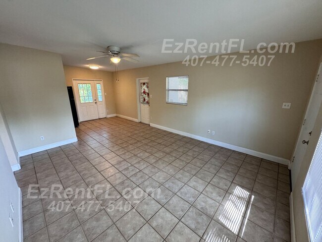 Foto del edificio - 3/1.5 with One Car Carport - Great Altamon...