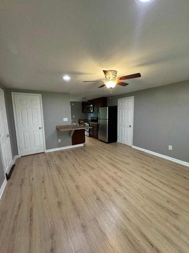 Building Photo - 2054 E Roxboro Rd NE