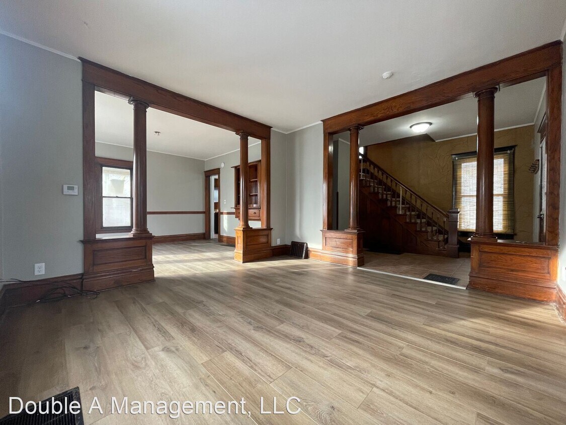 Primary Photo - 3 br, 1 bath House - 1029 Lincoln St.