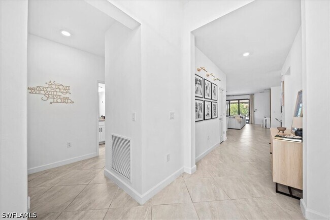 Foto del edificio - 14470 Secret Garden Cove