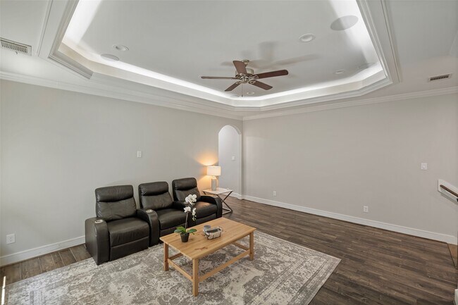 Building Photo - 6533 Castlebay Dr