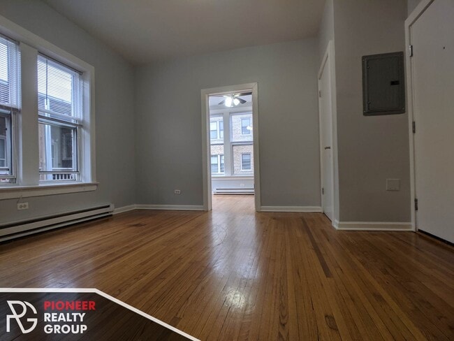 Building Photo - 4612 N Beacon St