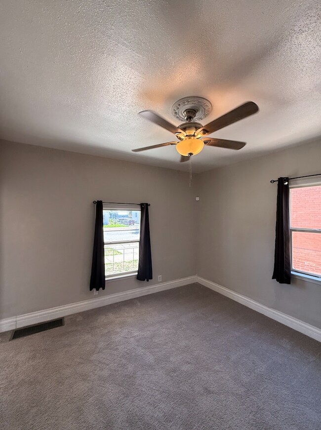 Foto del edificio - Stunning 2 Bed, 1 Bath Home in Pueblo – Available Now!