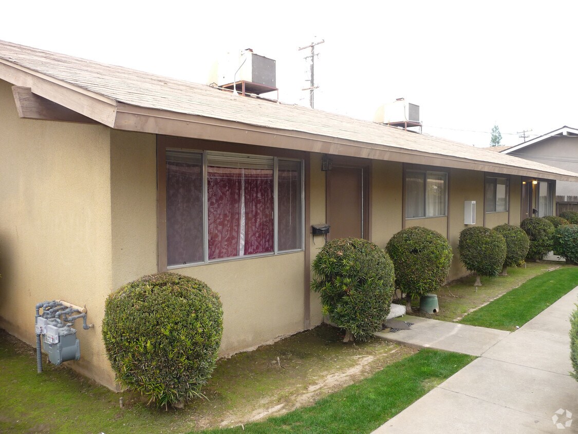308 O St, Sanger, CA 93657 Apartments in Sanger, CA