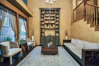 Building Photo - 12906 Kingsbridge Ln