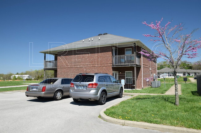 Building Photo - 300 Keeneland Dr