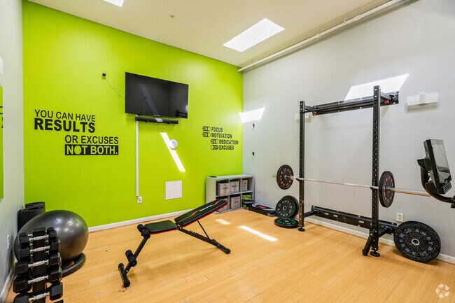 Gimnasio - Smokehouse Lofts
