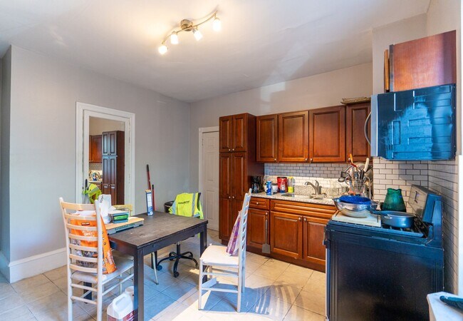 Foto del edificio - Large One bedroom Melrose area