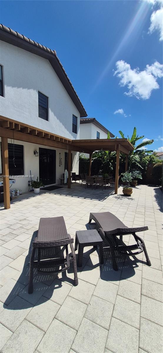 Foto del edificio - 8760 NW 102nd Ct