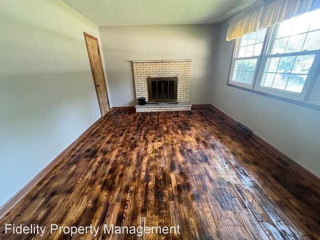 Building Photo - 3 br, 2 bath House - 222 South Ken Avenue
