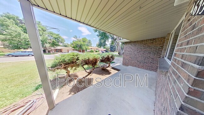 Foto del edificio - 4675 Holland St