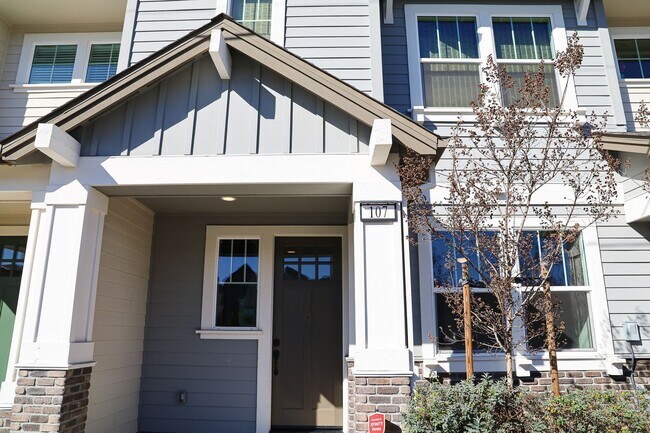 Building Photo - Advent- Gorgeous Three Bedroom Home W/ Two...