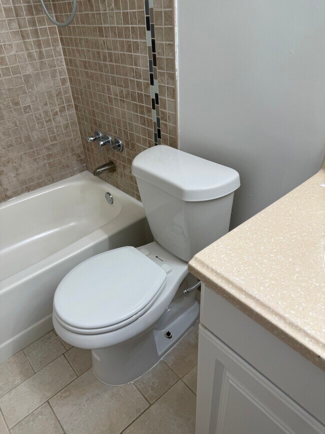 Foto del edificio - 3226 Juniper Ct